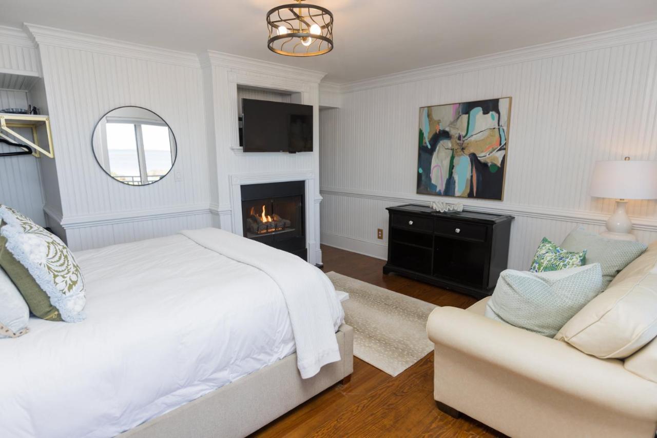 The Burrus House Inn Waterfront Suites Manteo Extérieur photo