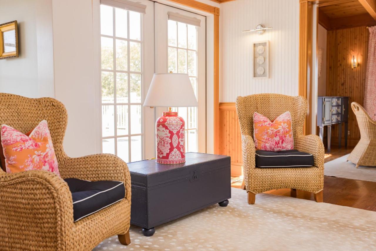 The Burrus House Inn Waterfront Suites Manteo Extérieur photo
